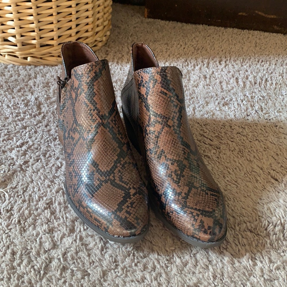 Size 10 - brown and black faux snake skin booties